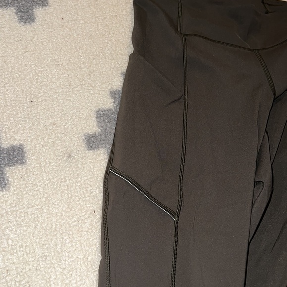 Army green lululemon leggings with pockets - Picture 2 of 4